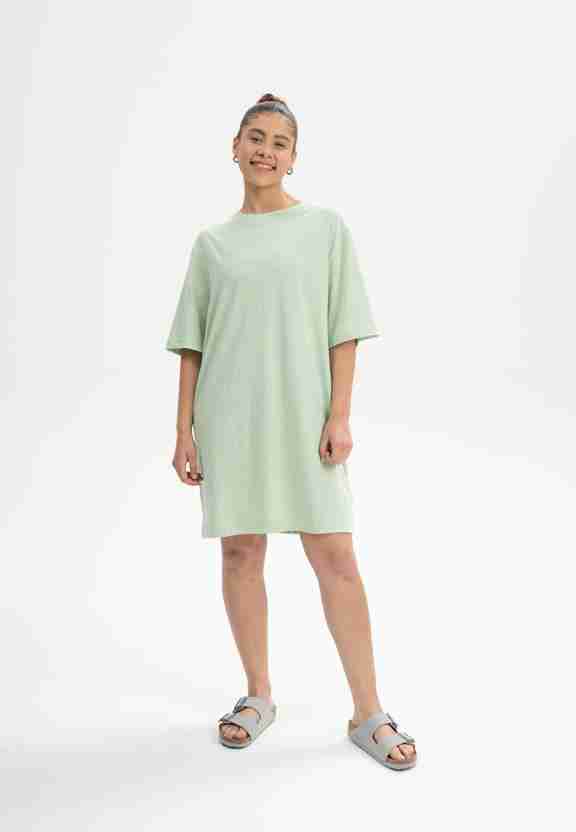 T shirt oversized jurk Baasu Spring Painted Green