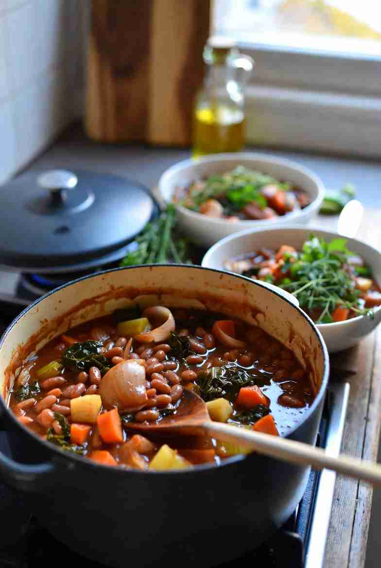 Winterse Bonenstoofpot met Lokale Groenten